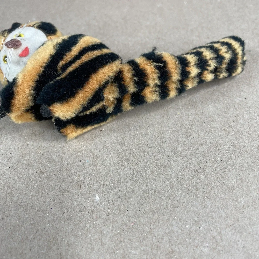 Vintage Tiger Pencil Hugger Clip On Wearing A‎ Red Santa Hat Plush 80s 90s